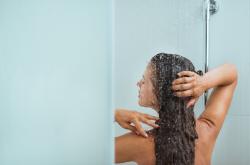 洗澡时“下面”的毛毛掉很多，正常吗？其实原因有3个